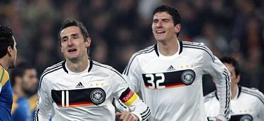 klose_gomez_1207556670_zoom69_crop_380x175_380x175_147_60.jpg