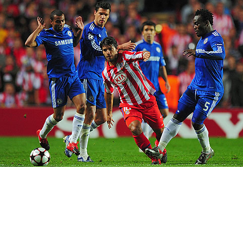 aguero2_1312_482x449.jpg