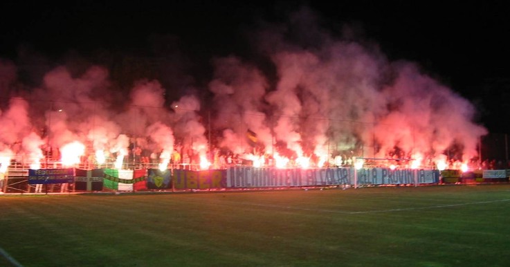 frcalcio_ultras2.jpg