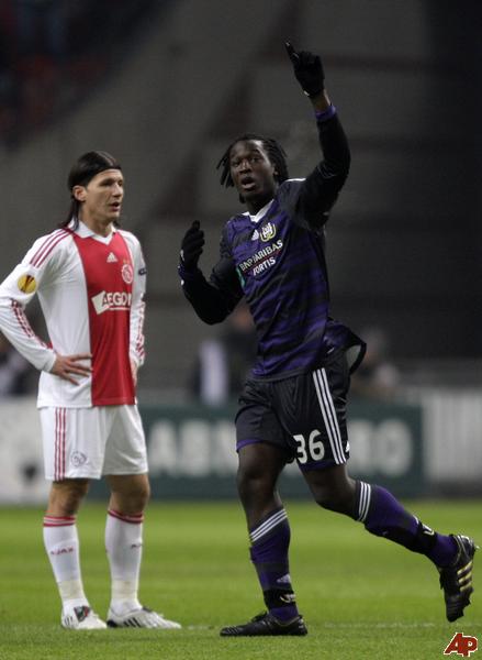 marko_pantelic_romelu_lukaku_2009_12_17_15_14_24.jpg