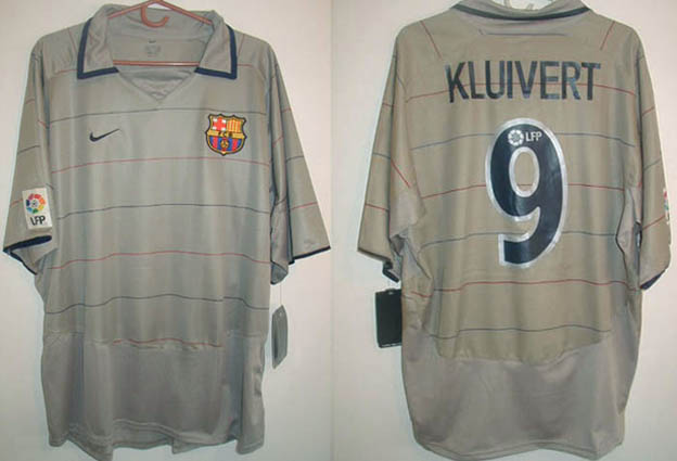 barca2003kluivertmarron1.jpg