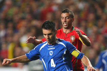 Portugal_v_Bosnia_FIFA2010_World_Cup_Qualifier_HcZ4VJ3OVrBm.jpg