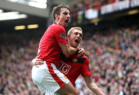 Gary_Neville_and_Darren_F_007.jpg