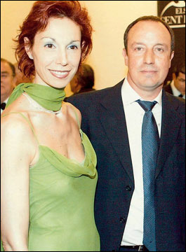 rafa_benitez_wife_li_33574a.jpg