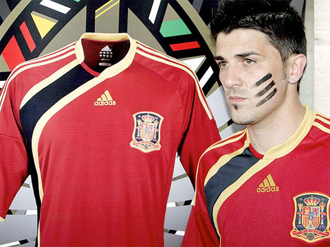 new_spain_football_kit.jpg