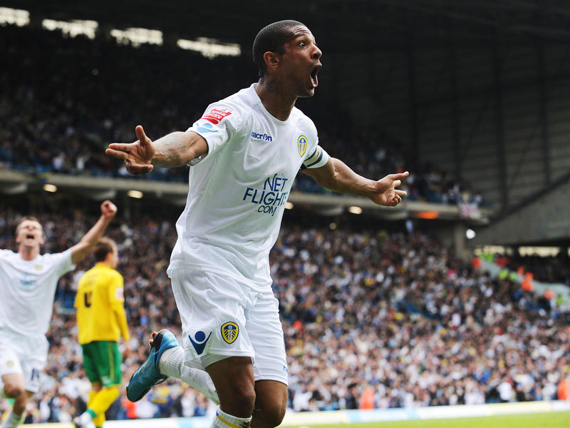 Jermaine_Beckford_Leeds_United_League_One_2451083.jpg