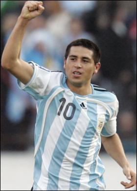 riquelme_280x390_385703a.jpg