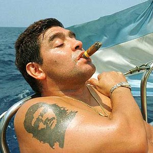 maradona_en_cuba.jpg