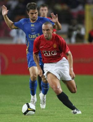 mikael_Silvestre_40875t.jpg