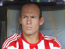 robben_17242347__MBQF_templateId_renderScaled_property_Bild_width_227.jpg