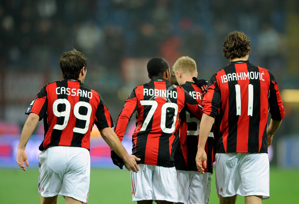 Robinho_AC_Milan_v_Bari_Tim_Cup_nRHNMUNjTvJl.jpg