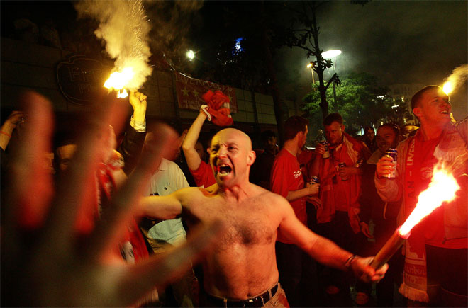 Liverpool_fans_193011c.jpg