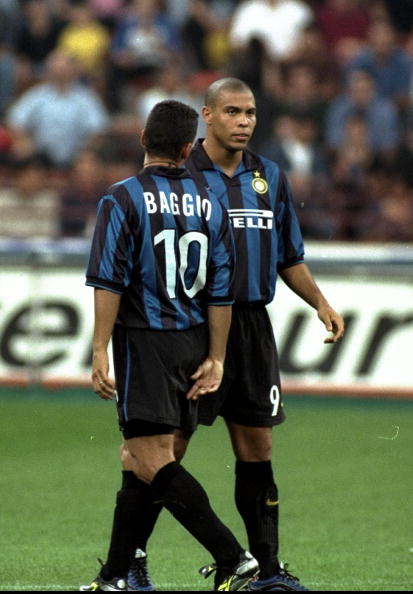 roberto_baggio_ronaldo_inter.jpg