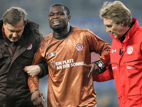 asamoah_19697215_qf_templateId_renderScaled_property_Bild_height_349.jpg