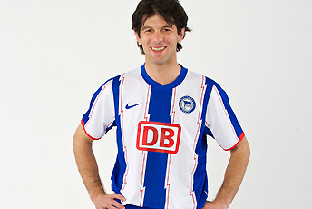 2010_Hertha_Berlin_Shirt.jpg