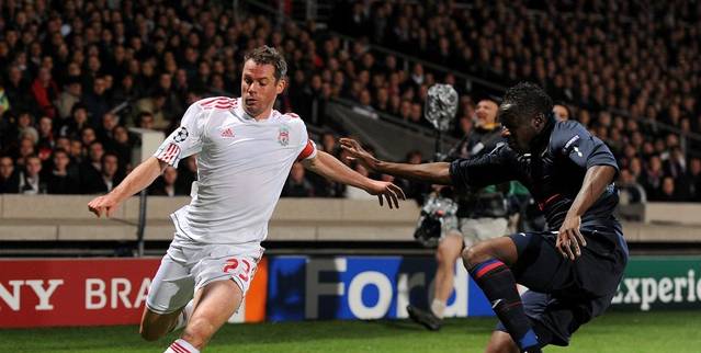Liverpool_lyon_Jamie_Carragher_Aly_Cissokho_cropped.jpeg