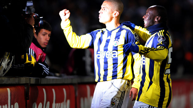jubelalexfener630.jpg