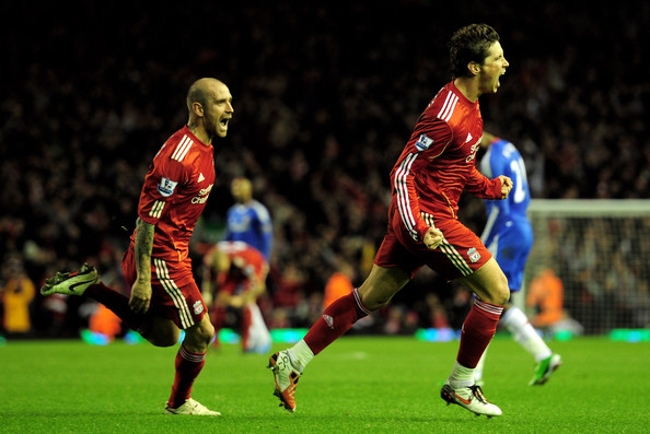 Raul_Meireles_Liverpool_v_Chelsea_Premier_UWUompIjFzYl.jpg