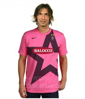 andrea_pirlo_juventus_pink_288x336.jpg