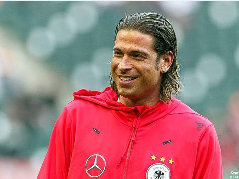 720010111_werder_bremen_nationalmannschaft_laenderspiel.9.jpg