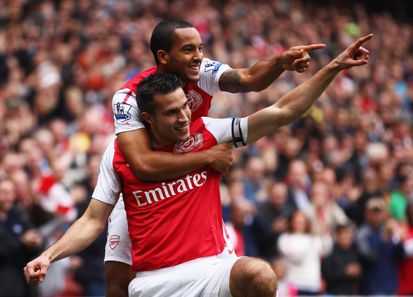 Robin_Van_Persie_Arsenal_v_Sunderland_Premier__lwh5x4Dz2Ol.jpg