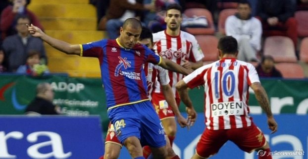 2011_11_28_00_37_Levante_UD___El_Levante_se.jpg