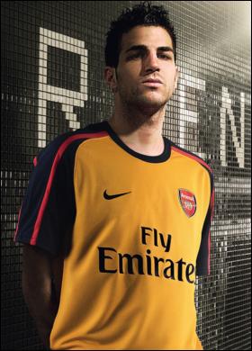 arsenal_away_shirt.jpg