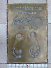 200px_Totti_Champions_Promenade_Monaco.jpg