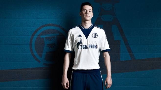 5948_130510_trikot_draxler_658x370.jpg