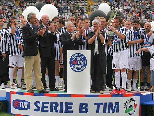 06_07_juve_serie_b_champions.jpg