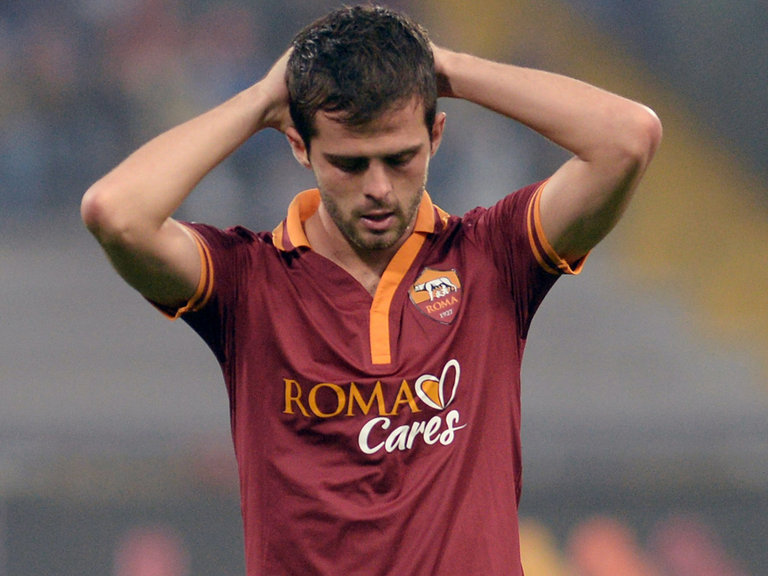club_soccer_football_miralem_pjanic_roma_3037114.jpg