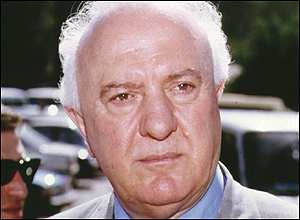 _100409_eduard_shevardnadze_georgian_president_300__01_01_1996__elvis.jpg