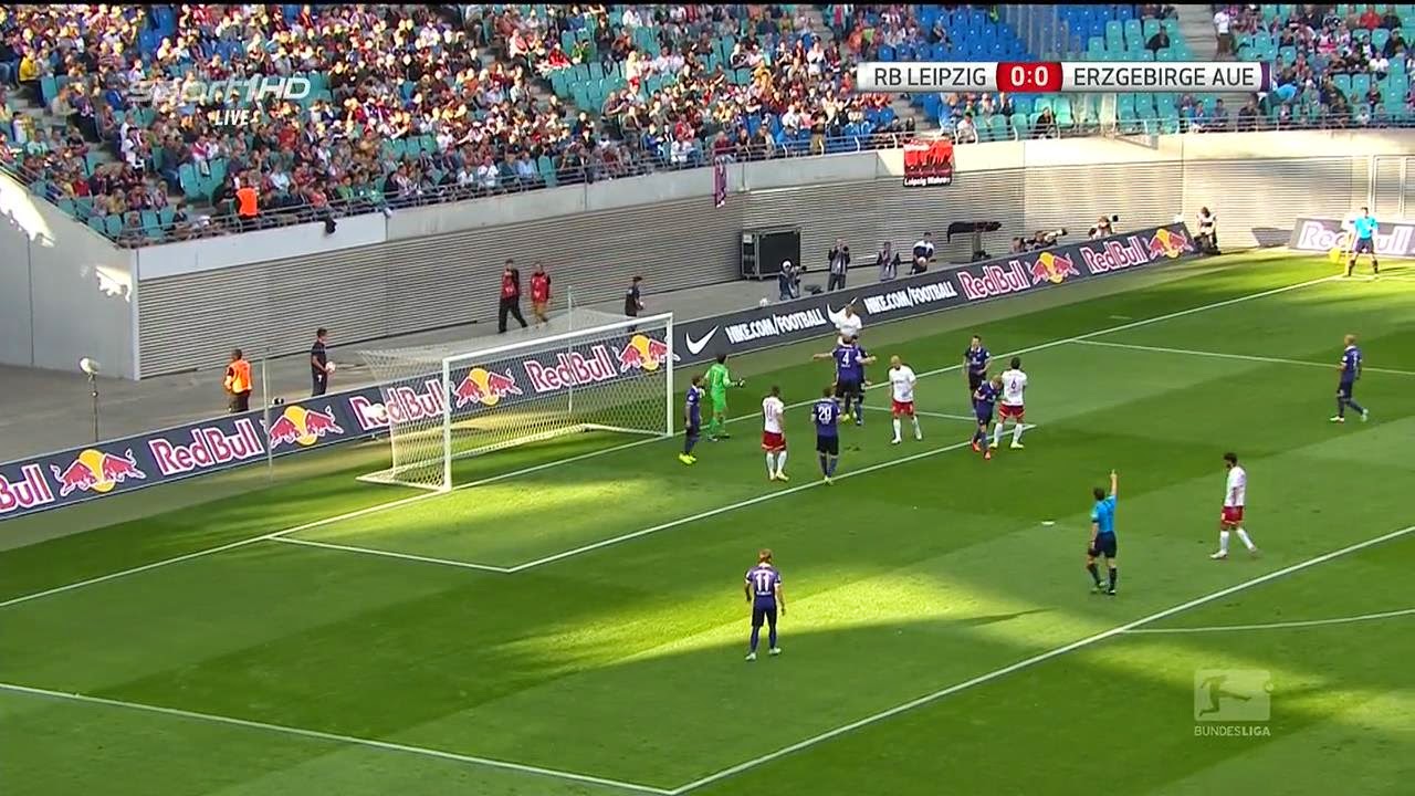 Hattrick.22082014.720p50.Footballars.mkv_snapshot_32.07__2014.08.23_01.34.35_.jpg