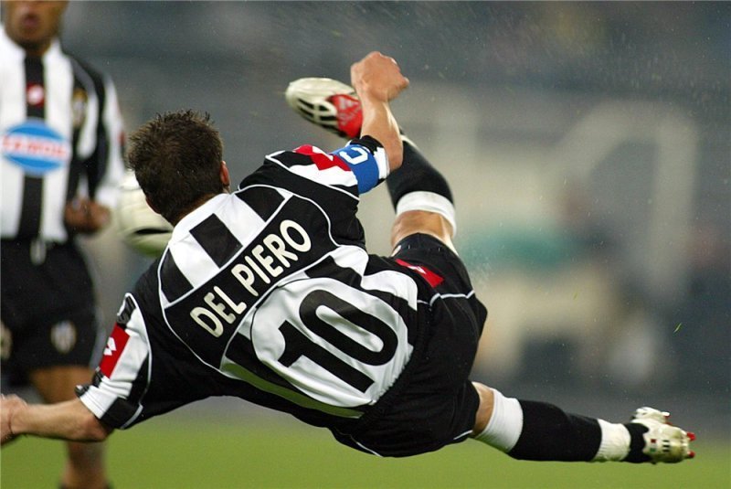 Del_Piero_2002_03_alessandro_del_piero_8725663_800_535.jpg