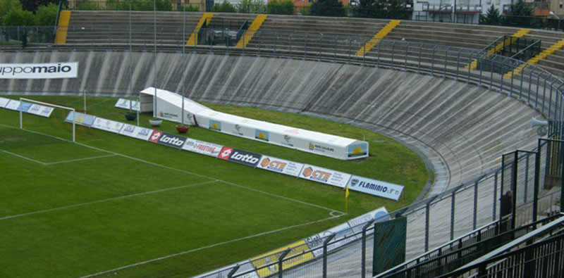 Calcio_stadio_Biondi_Lanciano.jpg