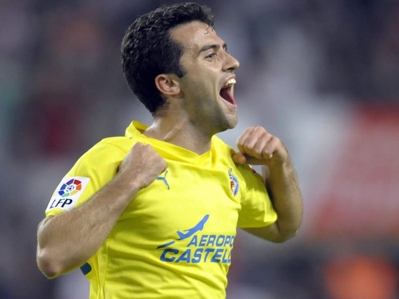 Giuseppe_Rossi_celeb_Gijon_v_Villarreal_2008_1233368.jpg