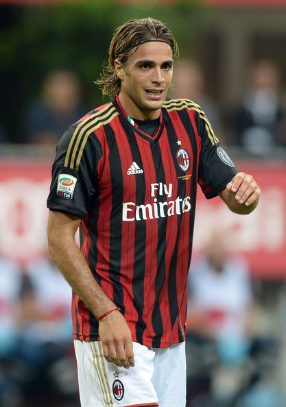 Alessandro_Matri_AC_Milan_v_Cagliari_Calcio_35g6YKOwG4Vl.jpg