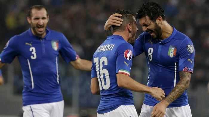 2015_10_13T203613Z_1766239617_GF10000243896_RTRMADP_3_SOCCER_EURO_kgvE_U10601707027987ndD_700x394_LaStampa.it.JPG