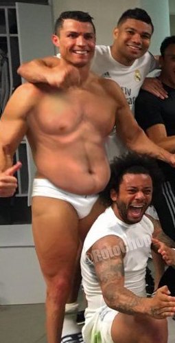 ronaldo_belly.jpg