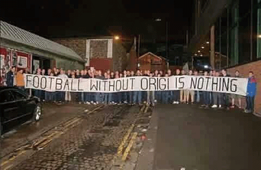 Divock_Origi_fans.gif