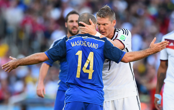 Javier_Mascherano_Bastian_Schweinsteiger_Germany_o3WL154L7vVl.jpg