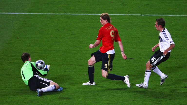 spain_germany_jens_lehmann_philipp_lahm_fernando_torres_euro_2008_3358065.jpg