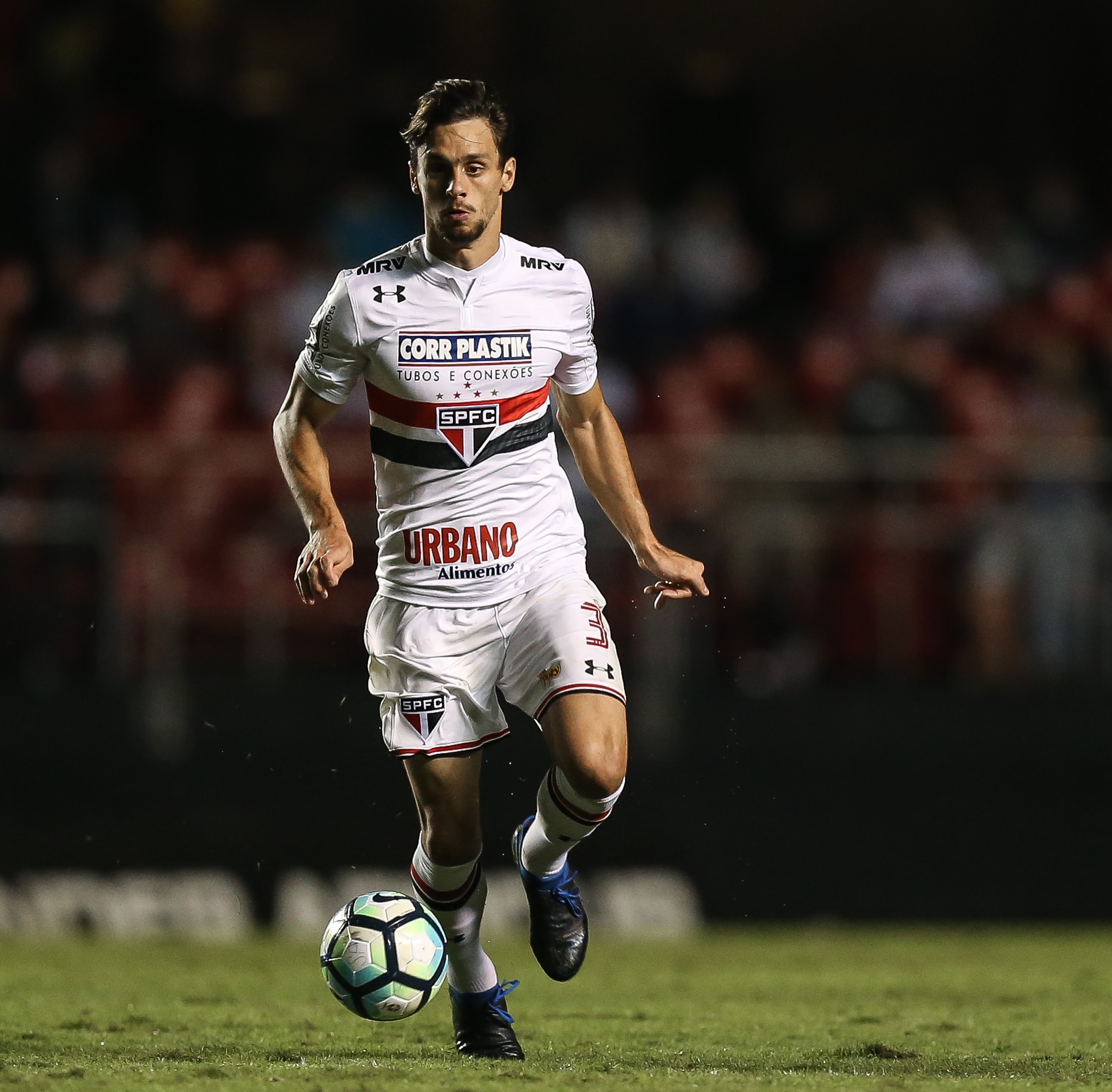 Sao_Paulo_v_Avai_Brasileirao_Series_A_2017.jpg