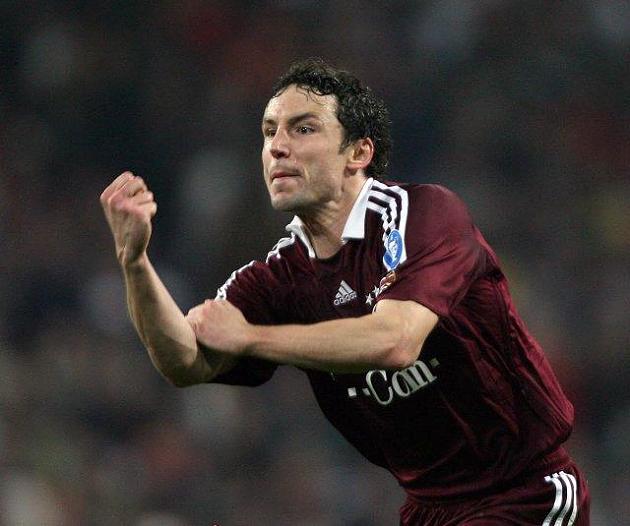 Fussball_Champions_League_Mark_van_Bommel_nach_seinem_Tor_zum_2_3.jpg