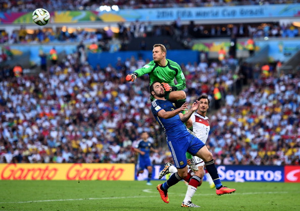 neuer_and_higuain_1405313185.jpg
