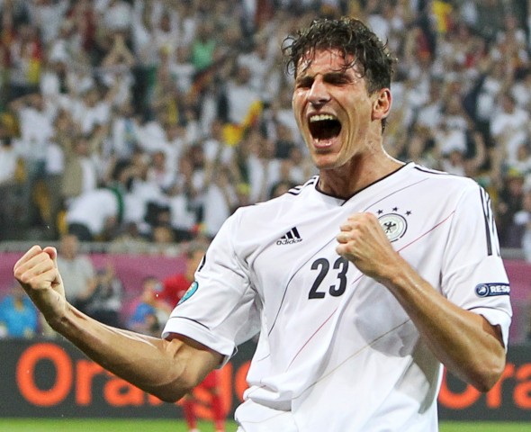 germany_s_mario_gomez_celebrates_after_scoring_aga_4fd3b91966.JPG