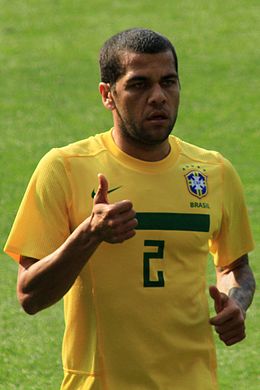 Dani_Alves___2011___Scotland_v_Brazil.jpg