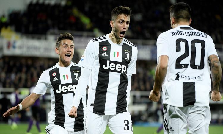 bentancur.juventus.urlo.gioia.cancelo.spalle.dybala.sorriso.2018.19.750x450.jpg