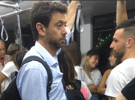agnelli.ibiza.volo.2019.jpg.large.460x340.jpg