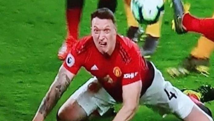 PhilJones_21a0_1555060072.jpg